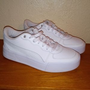Puma Skye women's skate shoe NWOT
